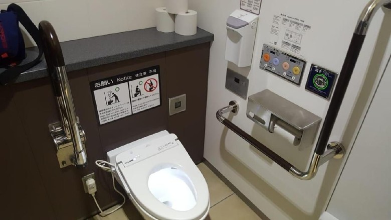 Ini Loh Ragam Jenis Toilet (Kloset) & Gambarnya di Seluruh Dunia!